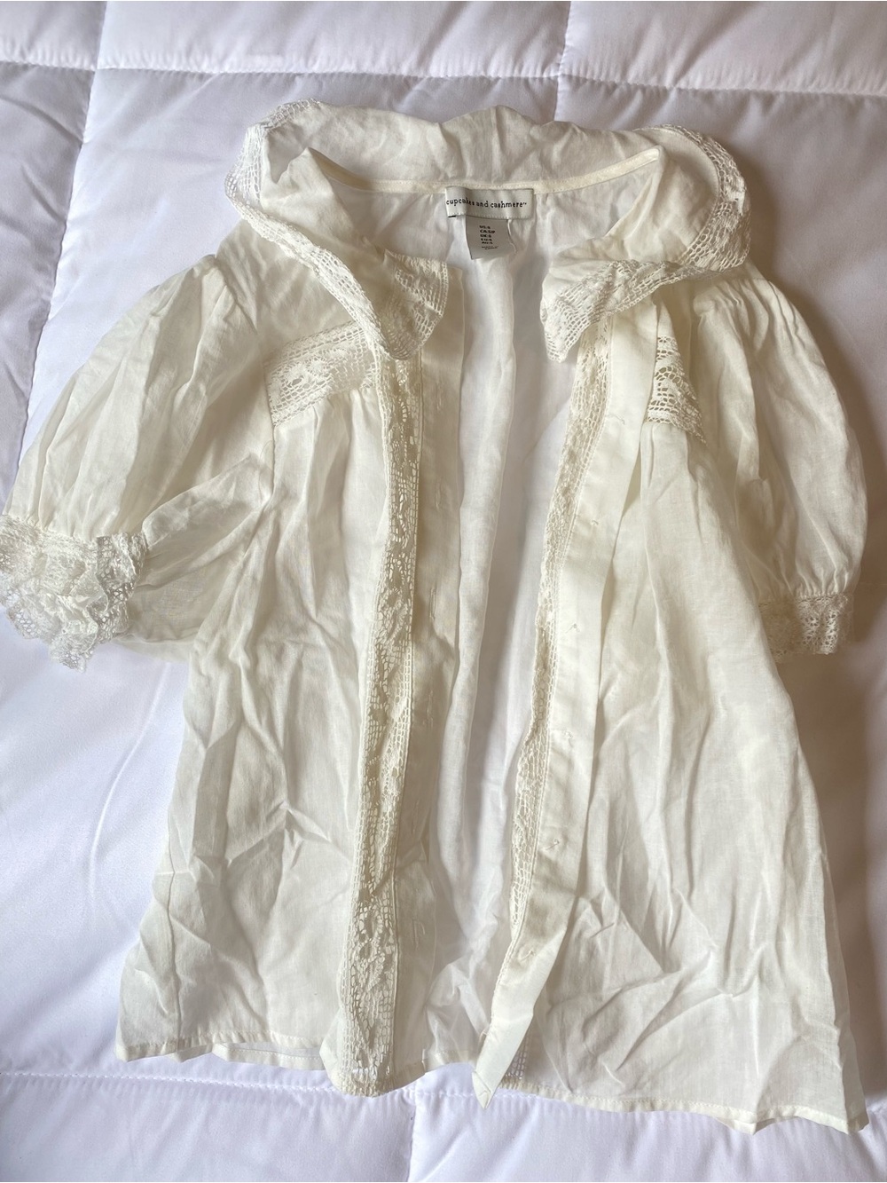 cupcakes & cashmere Cream Lace-Trim Peasant Blouse